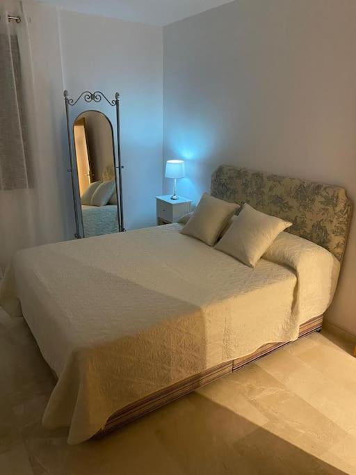 Central Estepona 3 Bed Apt With Pool And Parking Eksteriør billede