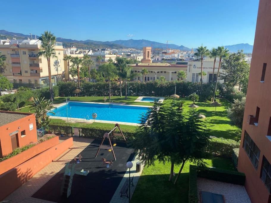 Central Estepona 3 Bed Apt With Pool And Parking Eksteriør billede