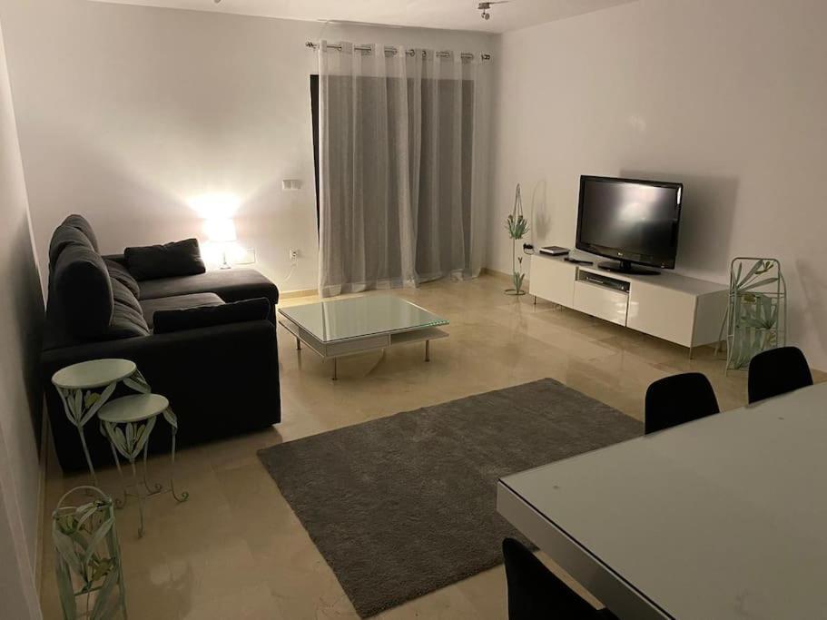 Central Estepona 3 Bed Apt With Pool And Parking Eksteriør billede